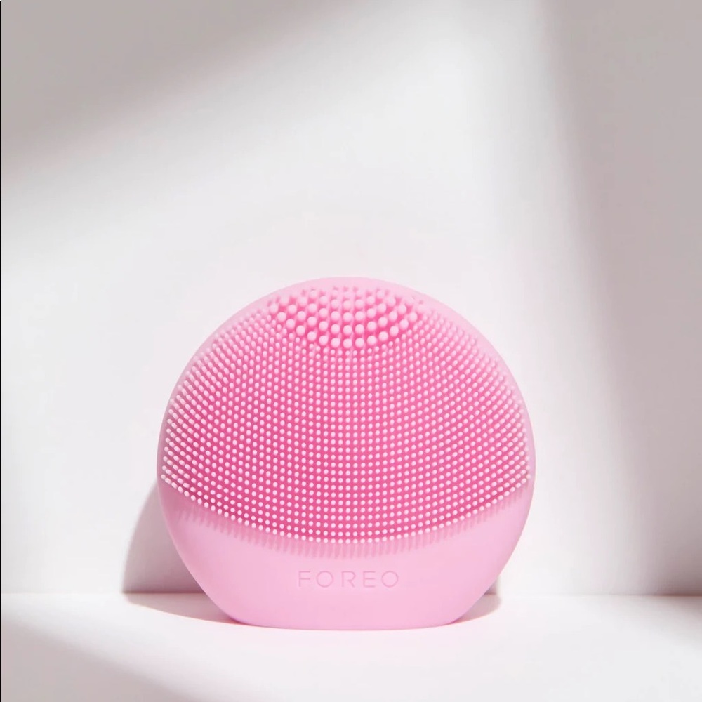 FOREO Luna fofo facial cleaning brush NIP